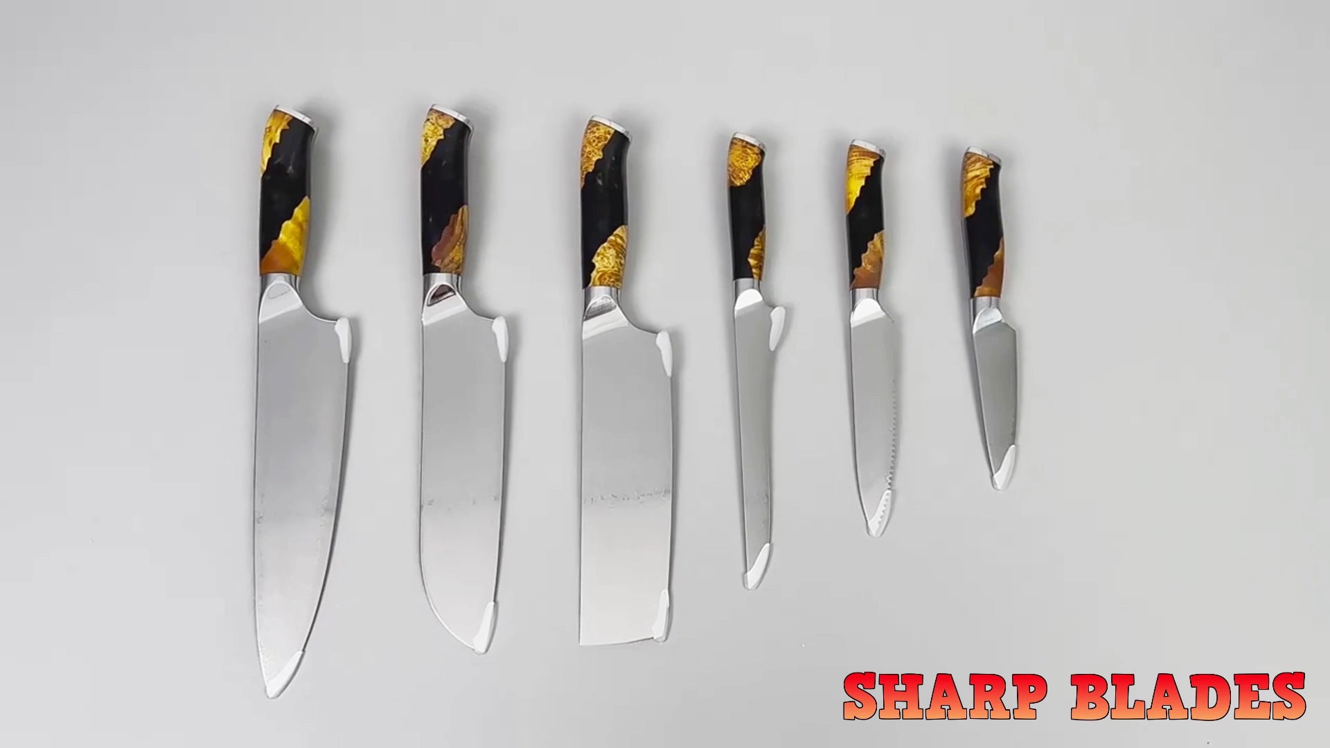 Video laden: Sharp Blades 3.5 Inch Damascus Paring Knife With Black Resin And Burl Handle