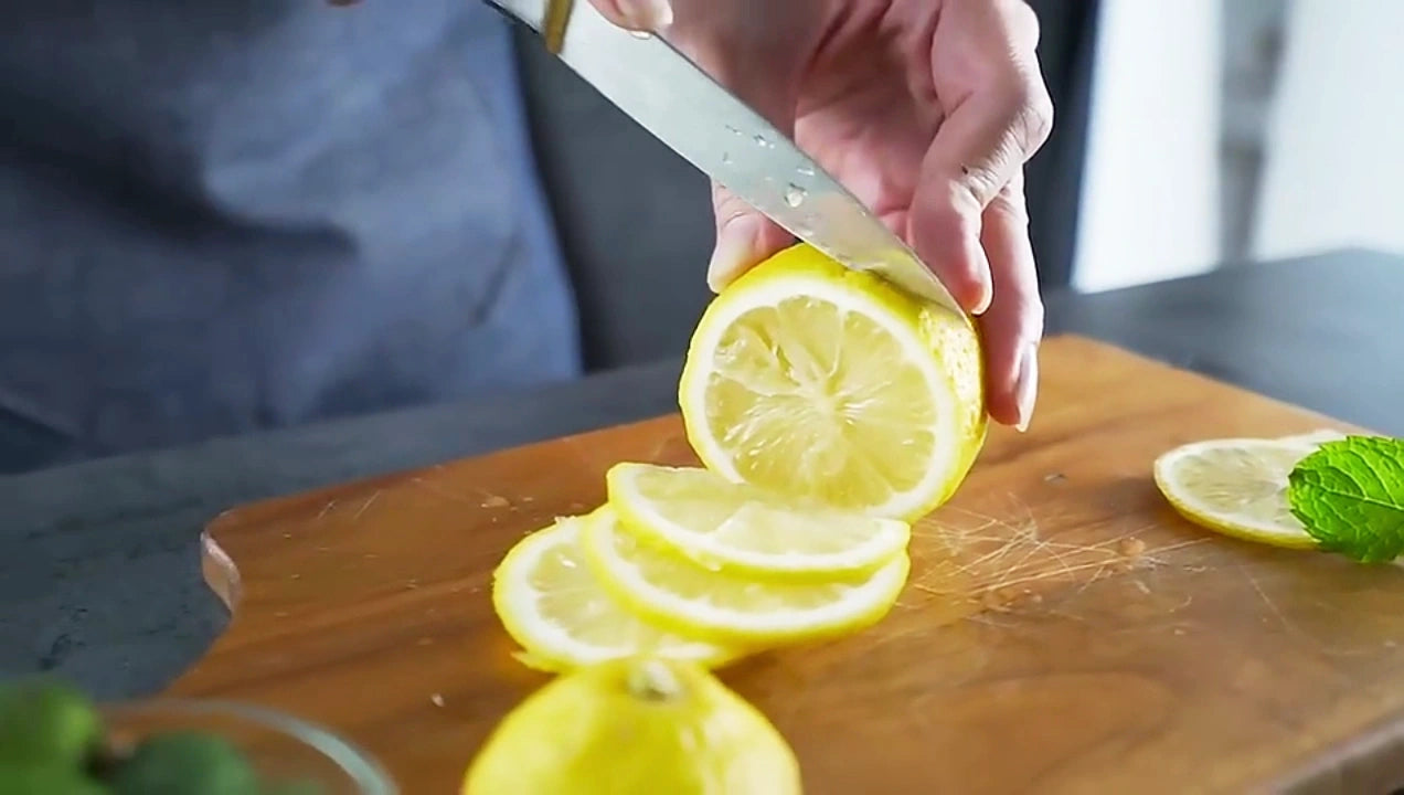 Load video: 5 inch damascus steel utility knife with green resin handle sharp precision kitchen cutting tool uk